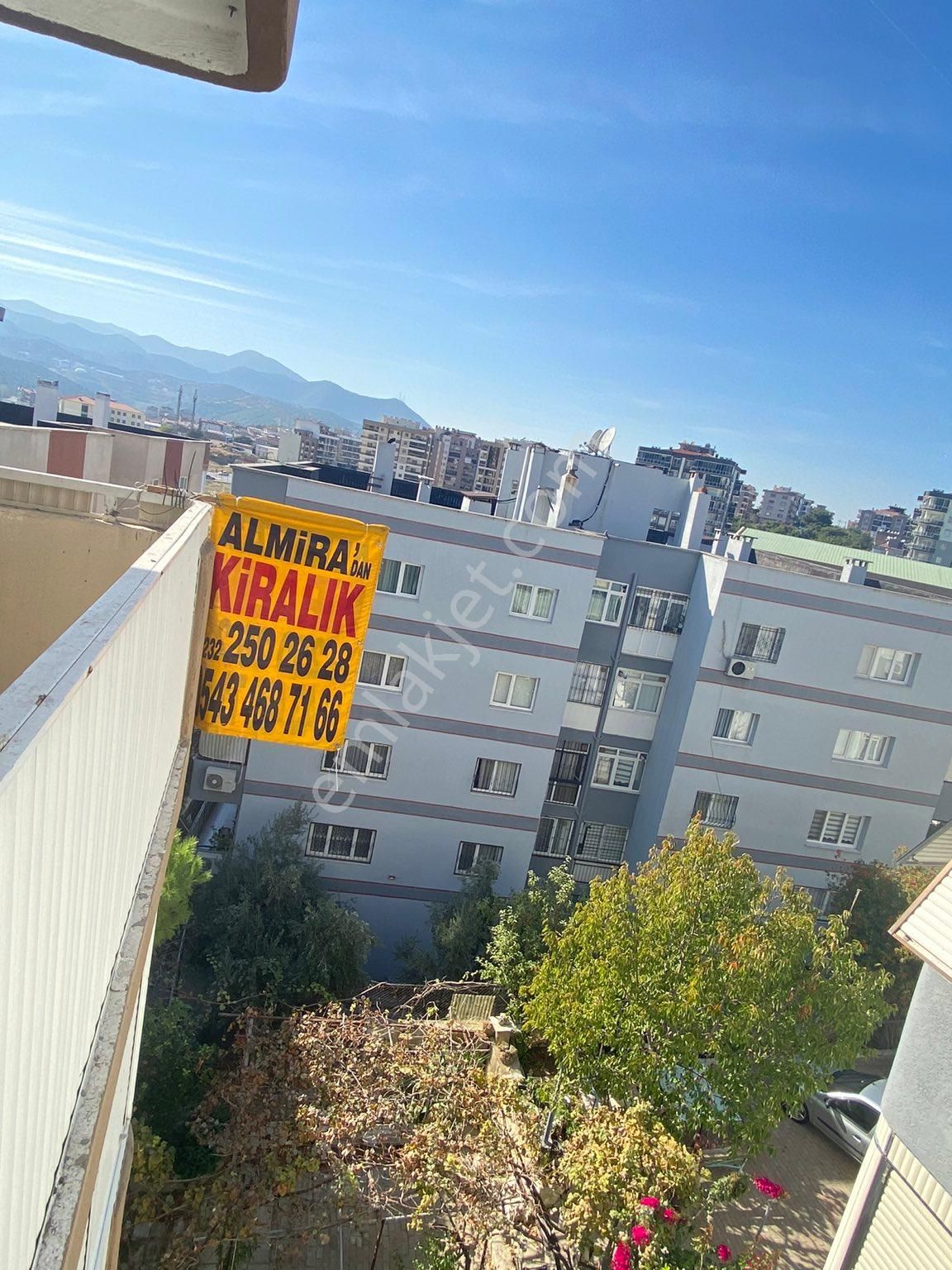 Karabağlar Vatan Site İçerisinde Kiralık Daire VATAN PAZARYERİ YAKINI 3+1 120m2 DOĞALGAZLI KÖŞE DAİRE