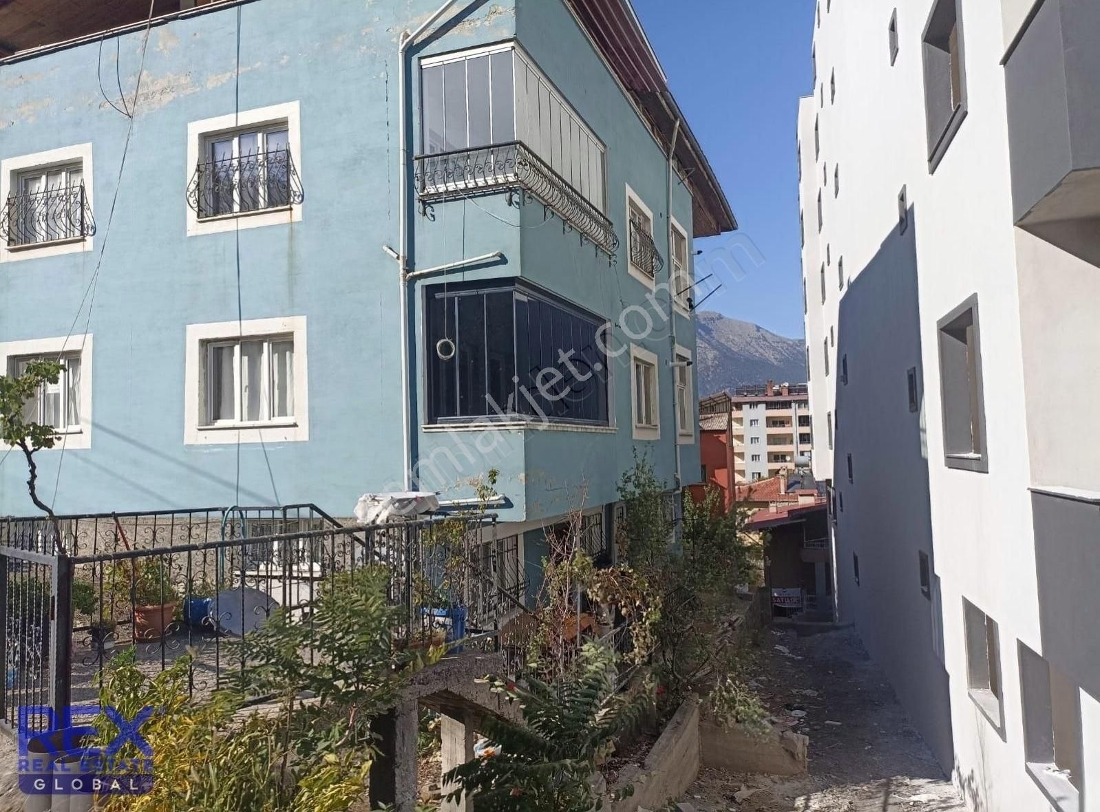 Pozantı İstiklal Satılık Daire REX Global | ADANA POZANTI SATILIK 4+1 DAİRE...!