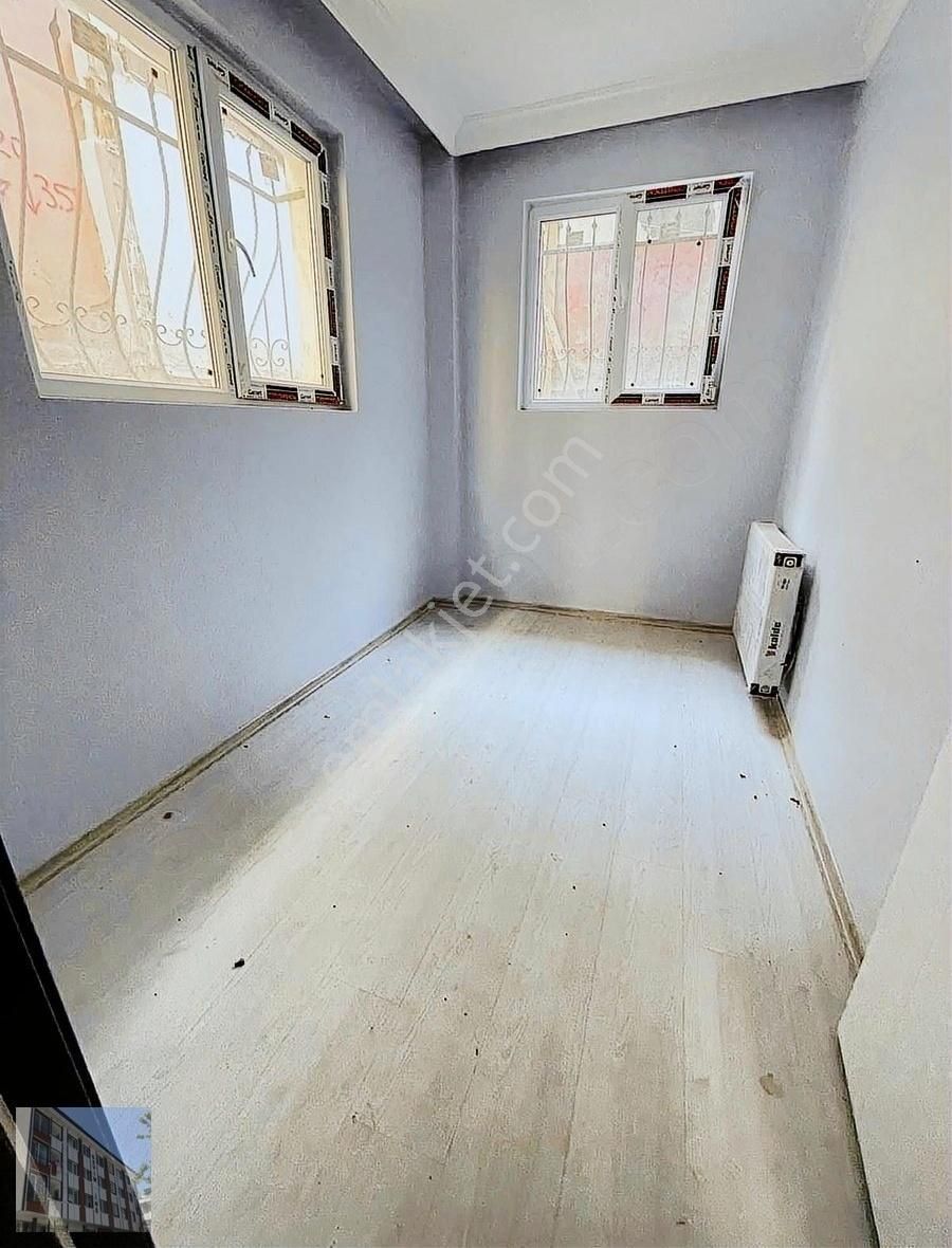 Başakşehir Güvercintepe Satılık Daire BAŞAKŞEHİR GÜVERCİNTEPE MEYDANDA SATILIK 2+1 BAHÇE KATI