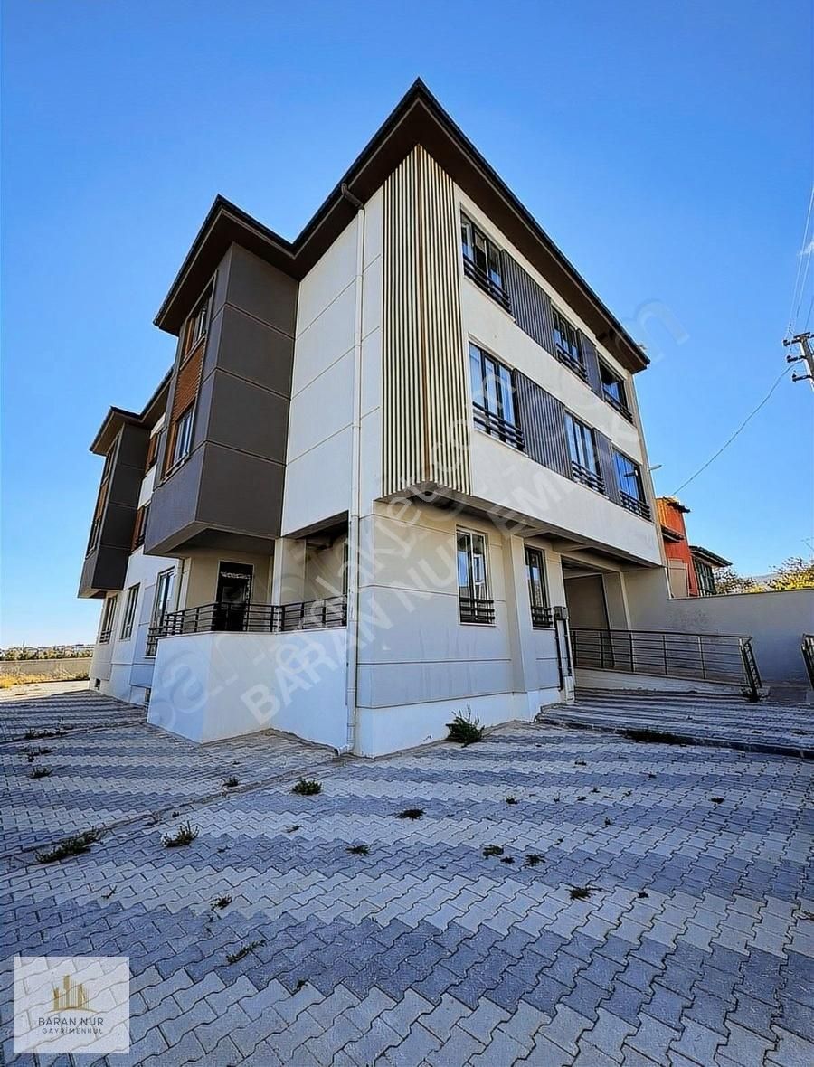 Selçuklu Selahaddin Eyyubi Satılık Daire FIRSAT DAİRE ! METE KONAKLARINA YAKIN SATILIK 4+1 DAİRE