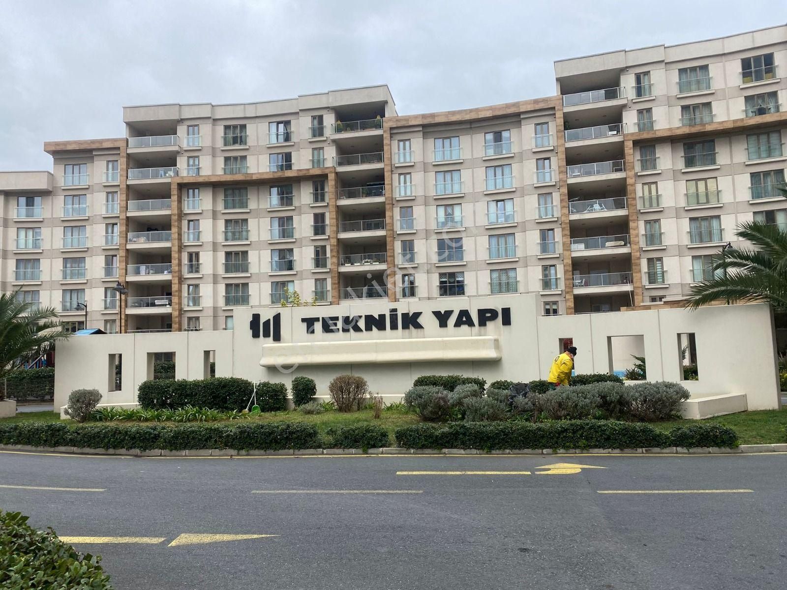 Küçükçekmece Atatürk Satılık Daire METROPARK TEKNİKYAPI 2+1 SATILIK 110m2 DAİRE