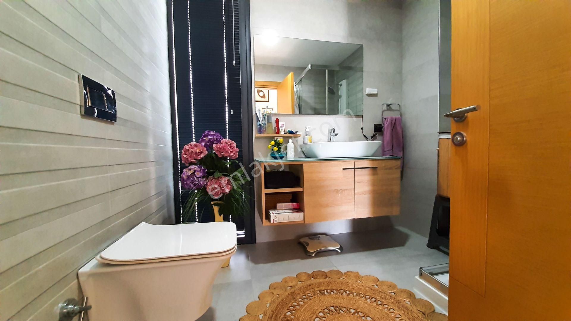 Urla Çeşmealtı'nda Site İçi Havuzlu Müstakil Villa - Görsel 31