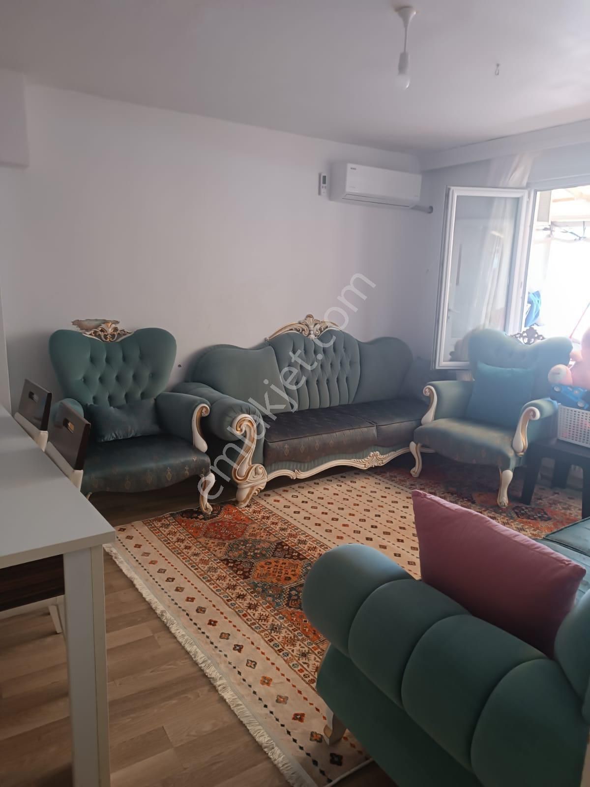 Küçükçekmece Yeşilova Satılık Daire 2+1 105 M2 SATILIK DAİRE 