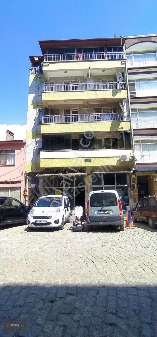 Burhaniye Kocacami Kiralık Dükkan & Mağaza MERKEZDE KİRALIK İŞYERİ