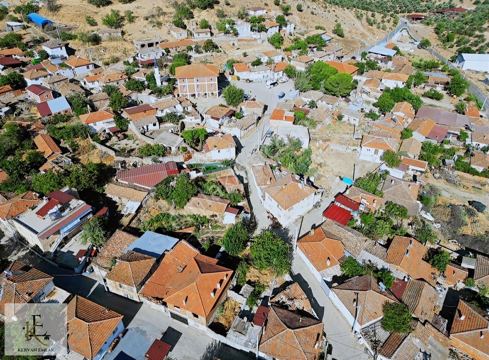 Burhaniye Hisarköy Satılık Konut İmarlı KERVANDAN HAYALİNİZDEKİ KIRSAL EVİ İNŞA ETMEK İÇİN FIRSAT ARSA