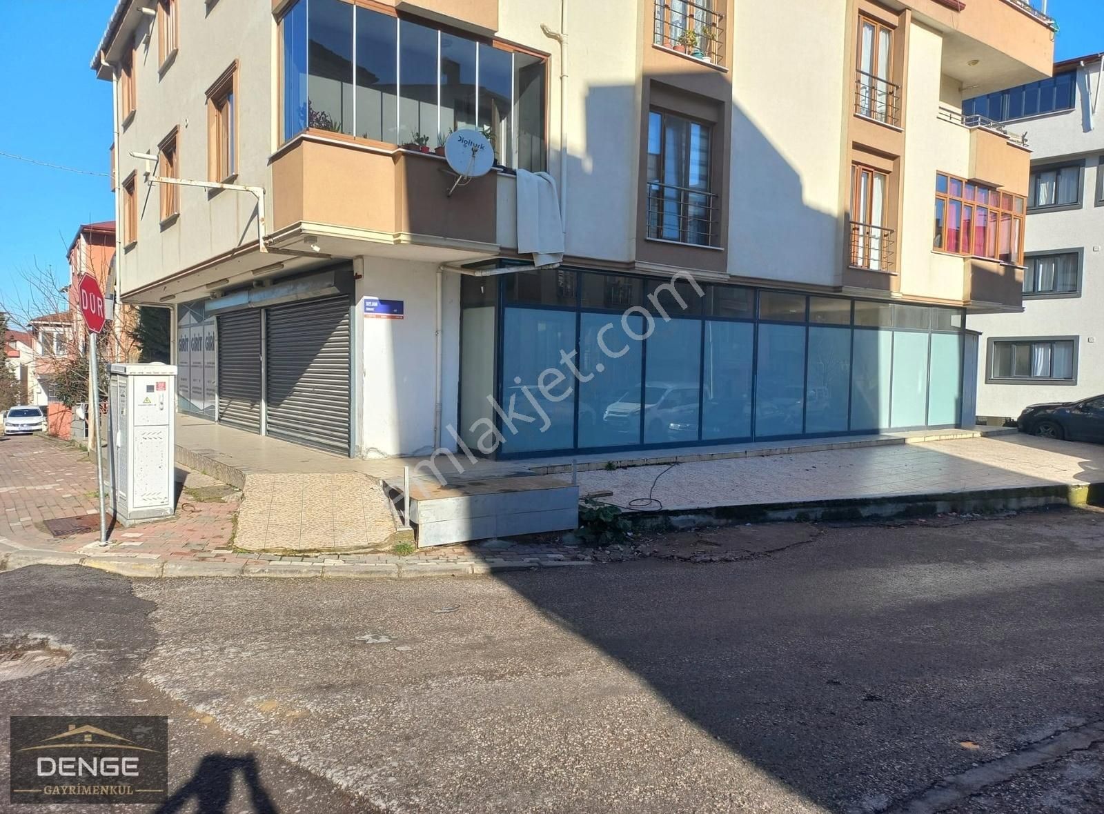 Darıca Bağlarbaşı Satılık Dükkan & Mağaza Sokullu Caddesi Üzeri Kiracılı 500 M ² Satılık Depolu Dükkan