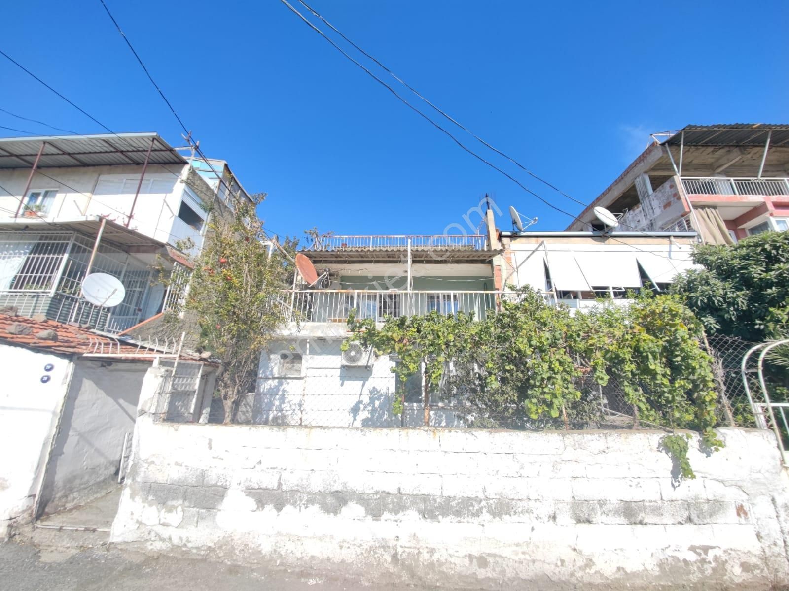 Karşıyaka Cumhuriyet Mah. Deniz Manzaralı Komple Satılık Bina - Görsel 5