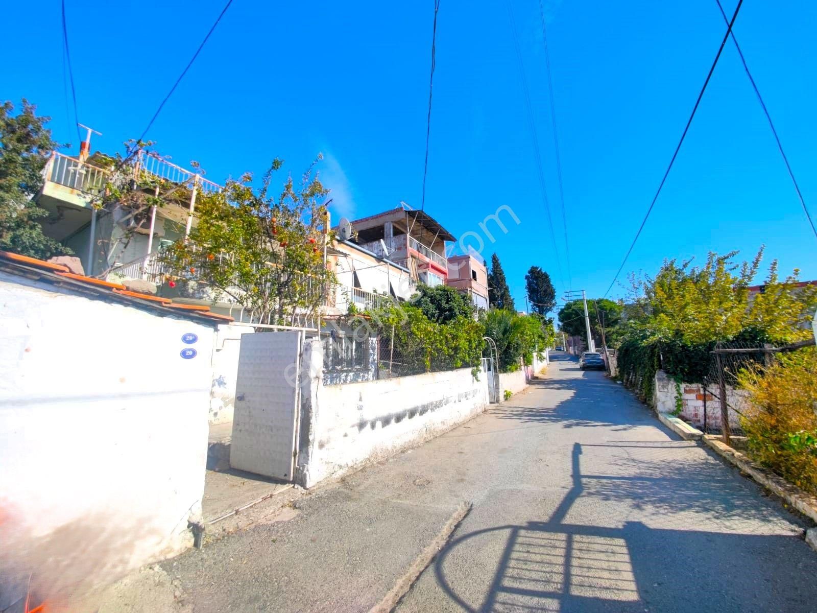 Karşıyaka Cumhuriyet Mah. Deniz Manzaralı Komple Satılık Bina - Görsel 3