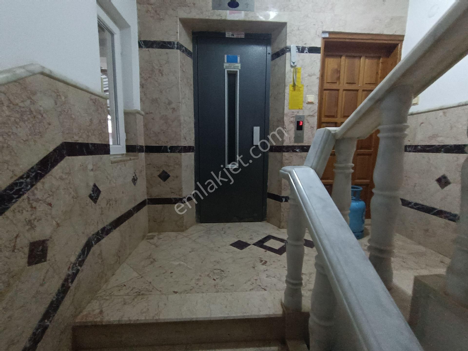 Alanya Oba Kiralık Daire Alanya Oba Çarşamba'da 2+1 Ayrı Mutfaklı Boş Kiralık Daire 