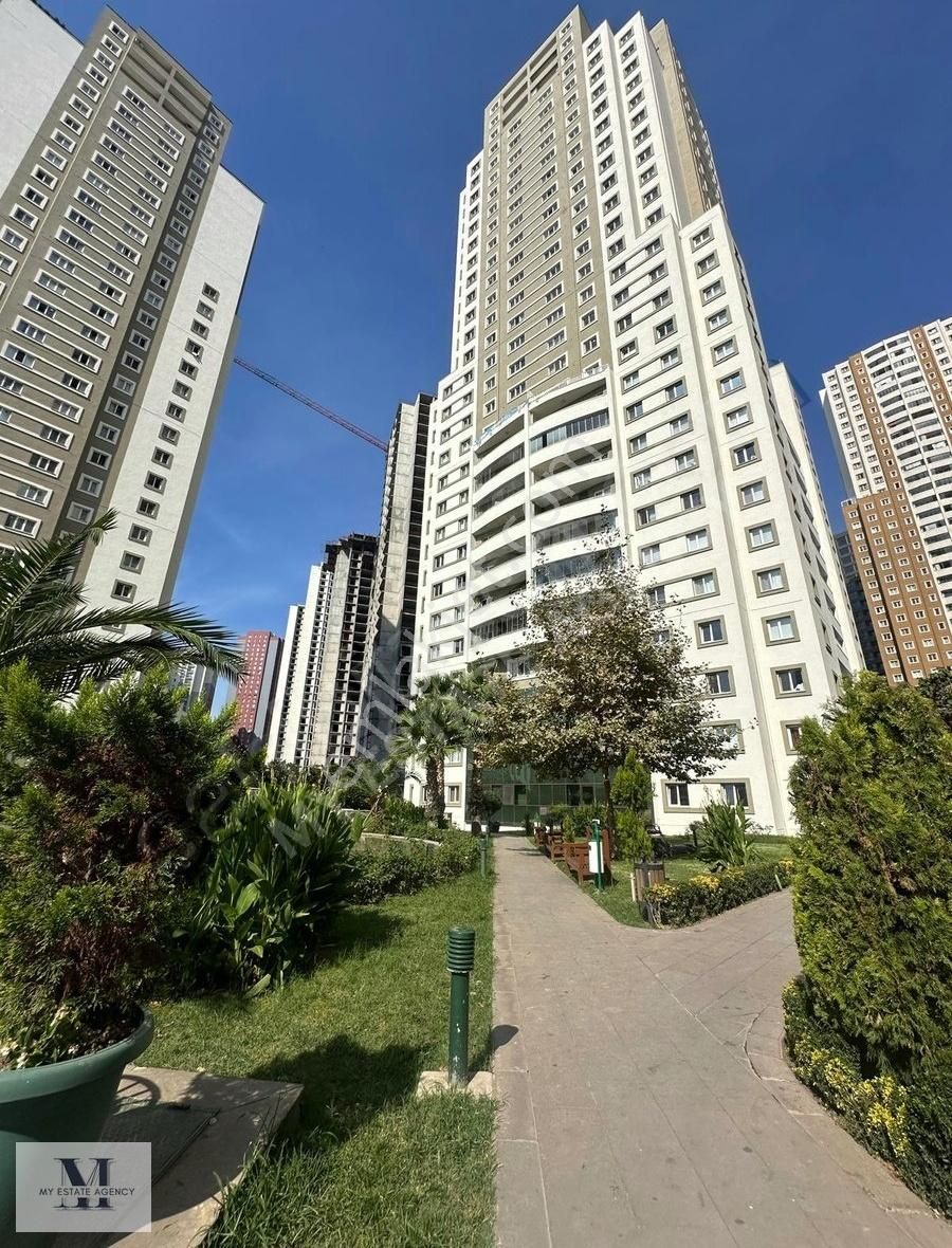 Esenyurt Akevler Satılık Daire Fırsat !!! Regnum Astrum Towers 1+1 Balkonlu Satılık Daire