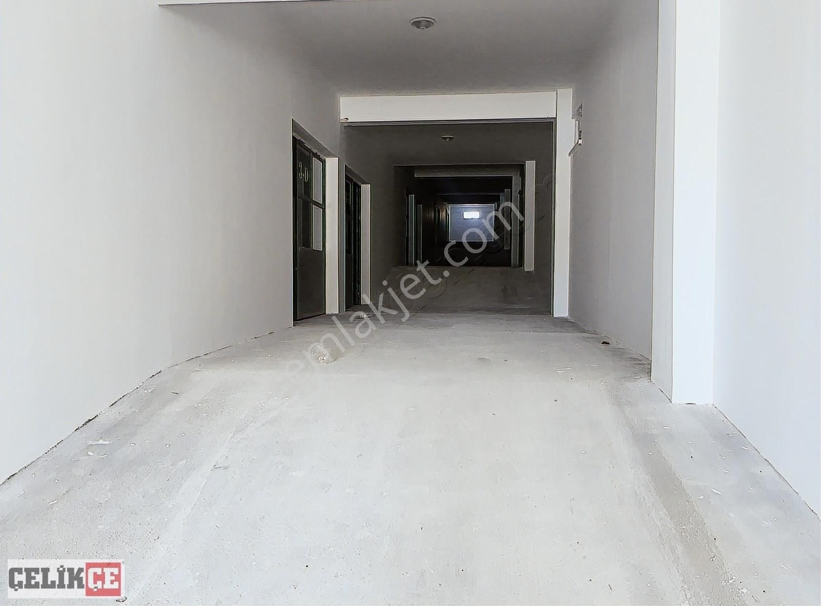 9,50 Metre Yükseklik 450 M2 Dükkan İskanlı - Görsel 2