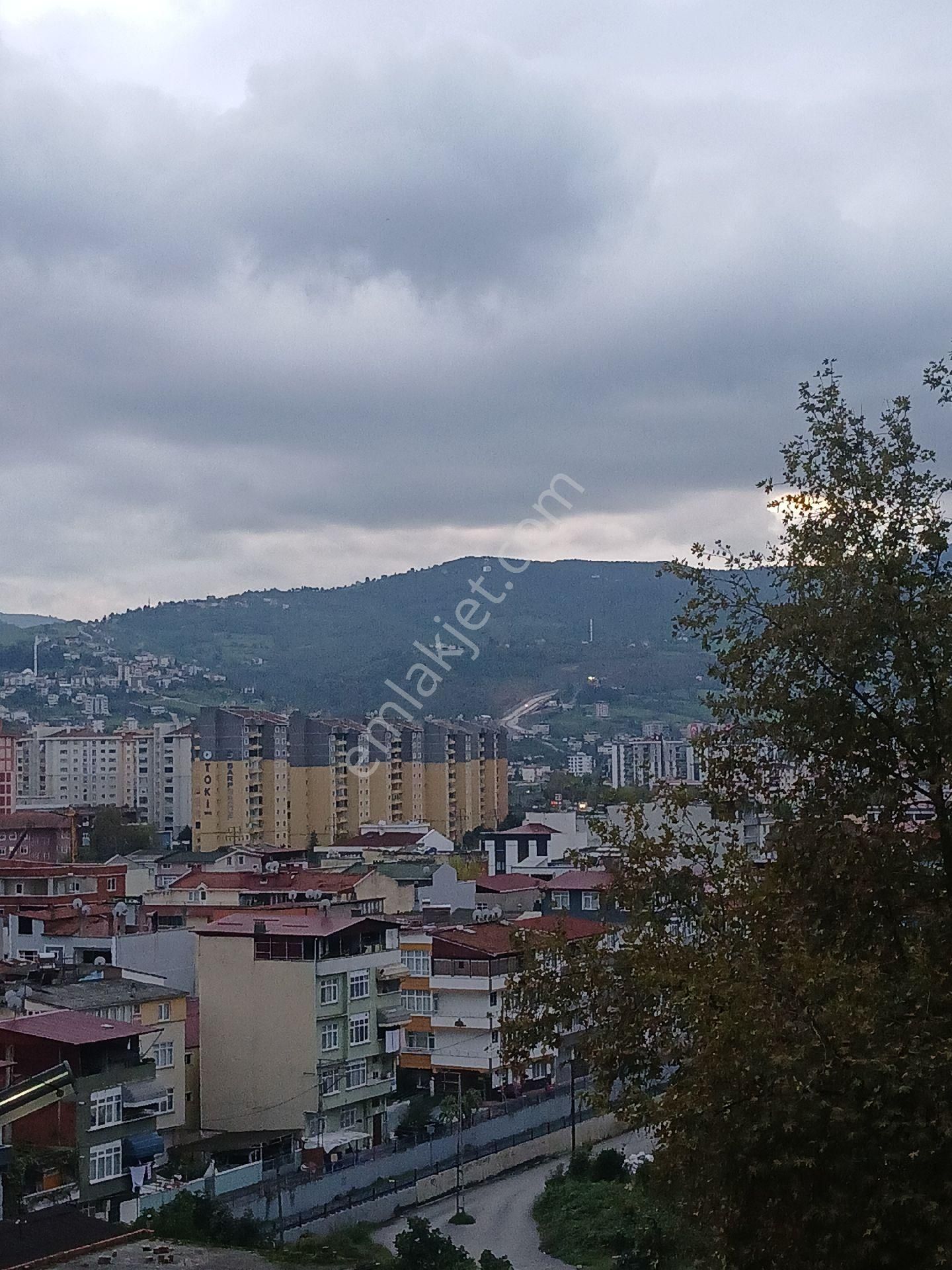 İlkadım Kılıçdede Kiralık Daire  KİRALIK DAİRE  