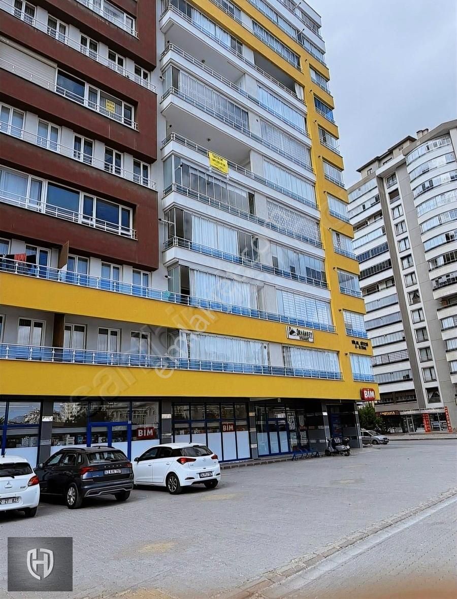 Selçuklu Kılınçarslan Satılık Daire ŞEFİKCA ADAKALE CADDESİNE CEPHE 3+1 GENİŞ DAİRE