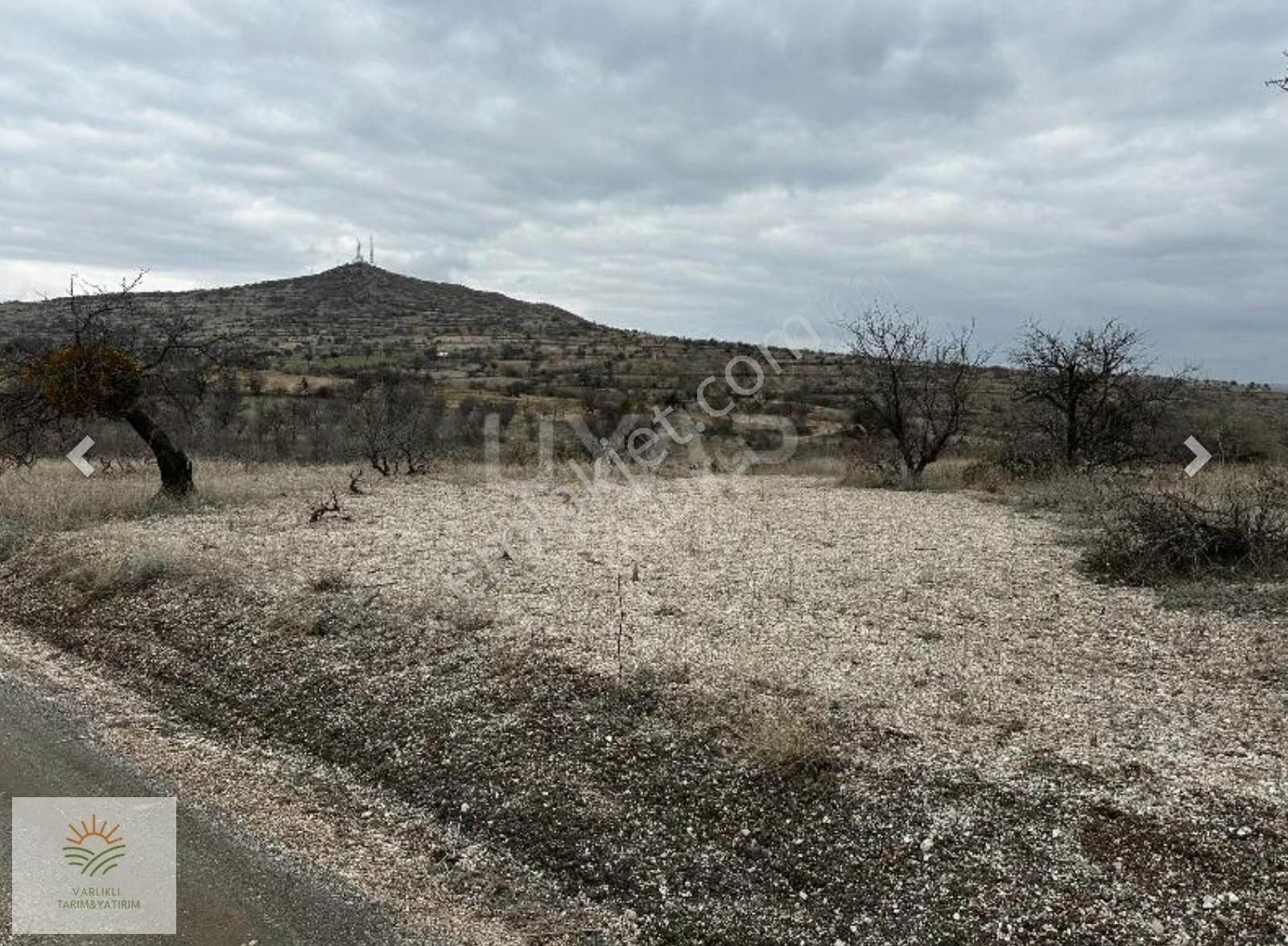 Nevşehir Merkez Göre Bld. (Afetevleri) Satılık Tarla RESMİ YOLU VAR, EV YAPILABİLİR, BENZERLERİNDEN ÇOK DAHA UCUZ