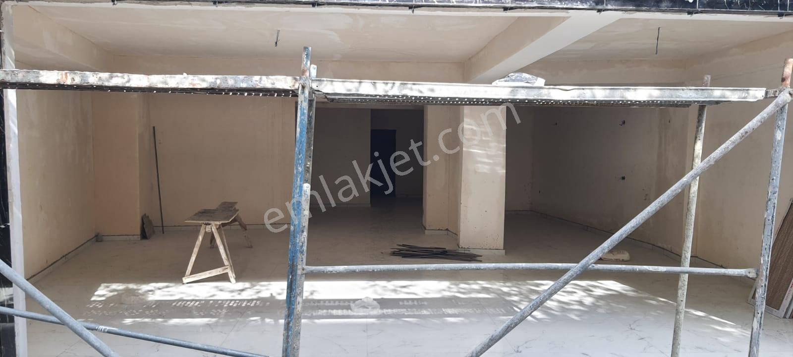 Gebze Mevlana Kiralık Dükkan & Mağaza Katipoğlundan Cadde Üzeri Akse Sapağında 130m2 Kiralık Dükkan