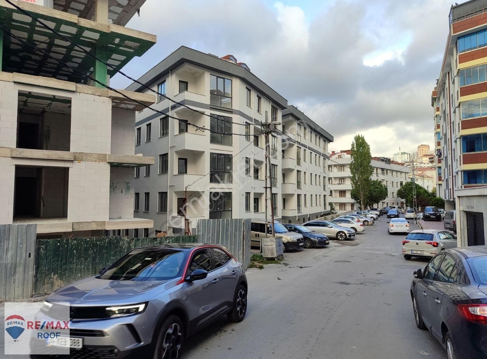 Maltepe Girne Satılık Daire Maltepe Girne mahallesinde merkezi lokasyonda satılık 2+1 daire