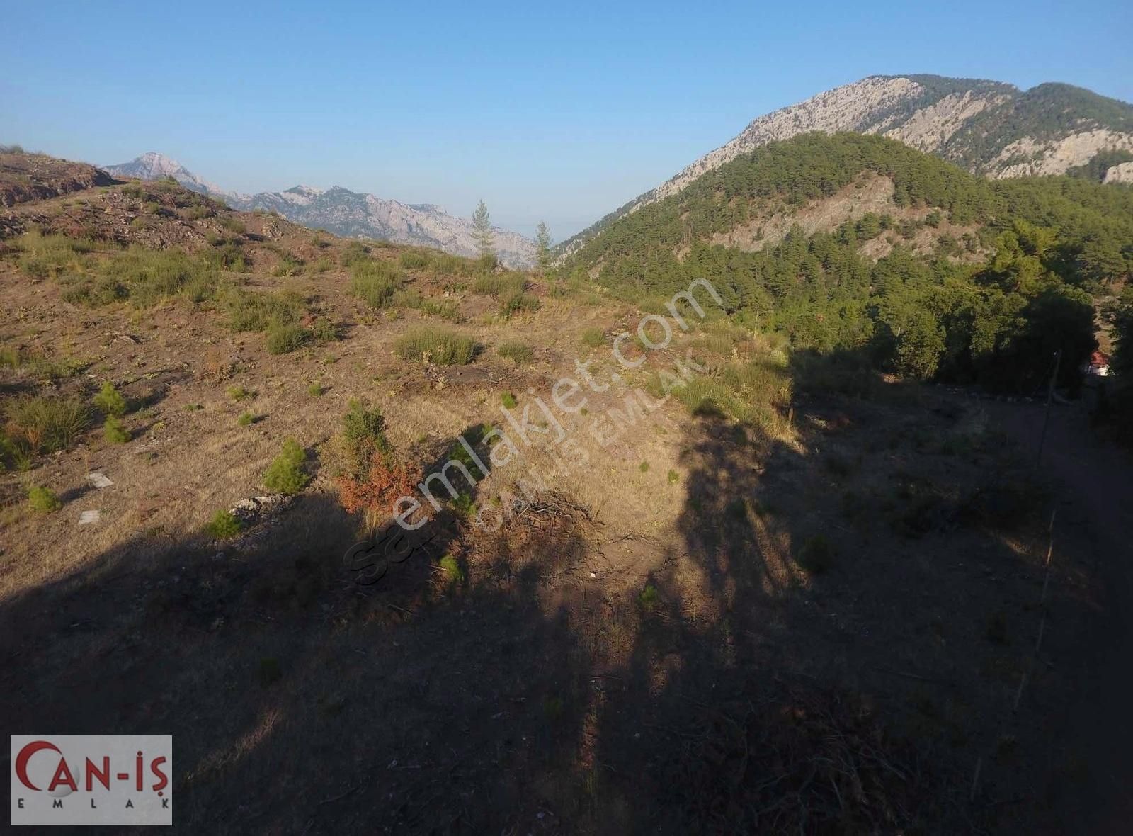 Kemer Ovacık Satılık Tarla Kemer Ovacıkta 2.830 m2 Tek Tapu Deniz Manzaralı Tarla CAN-İŞ