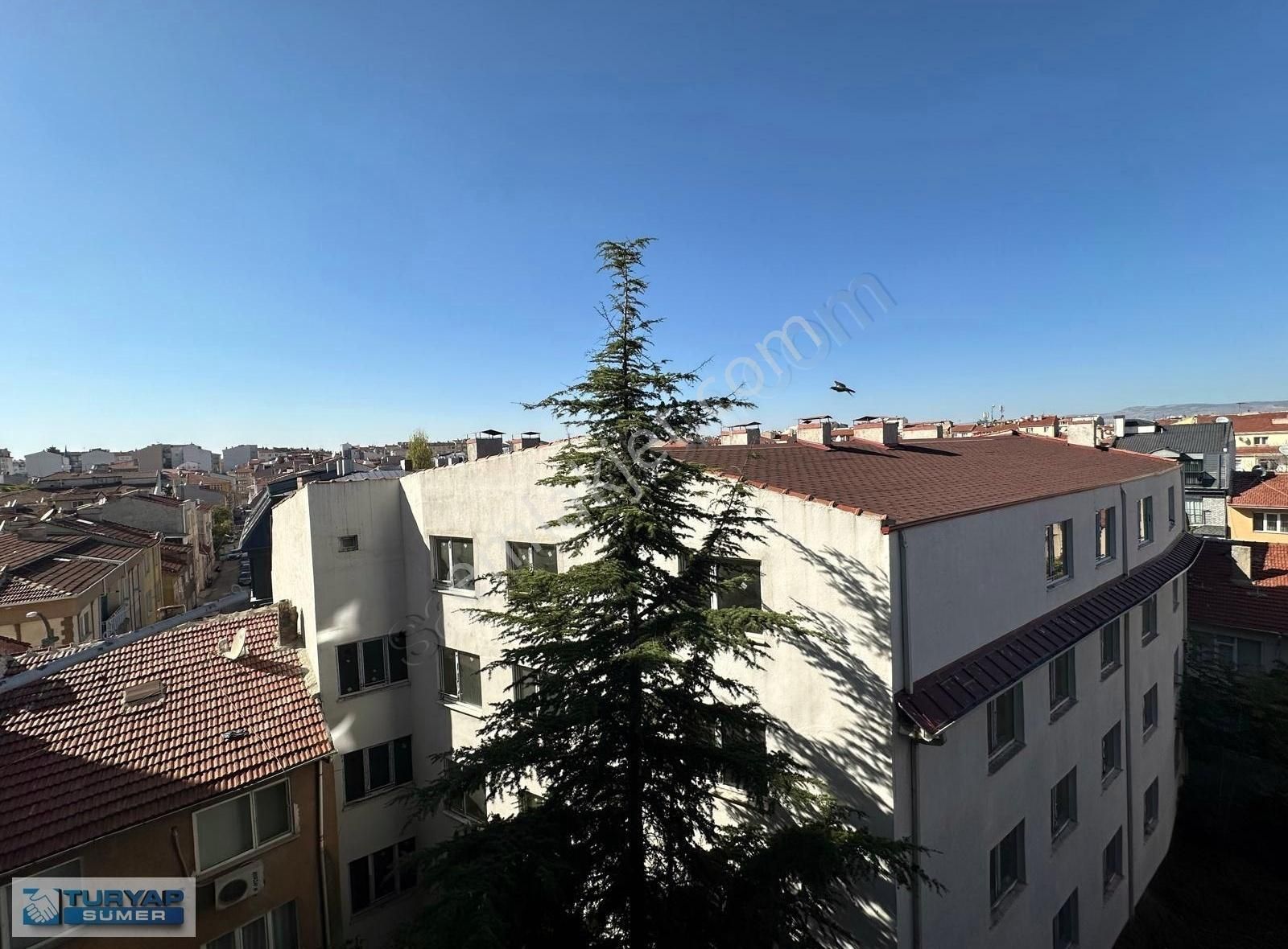 Tepebaşı Işıklar Satılık Daire TURYAP SÜMERDEN SİVRİHİSAR CADDESİNDE BAKIMLI 2+1 DAİRE