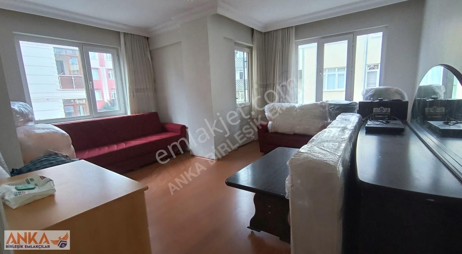 Üsküdar Cumhuriyet Satılık Daire ANKA BİRLEŞİK EMLAKCILARDAN BULGURLU MERKEZDE 3+1 DAİRE