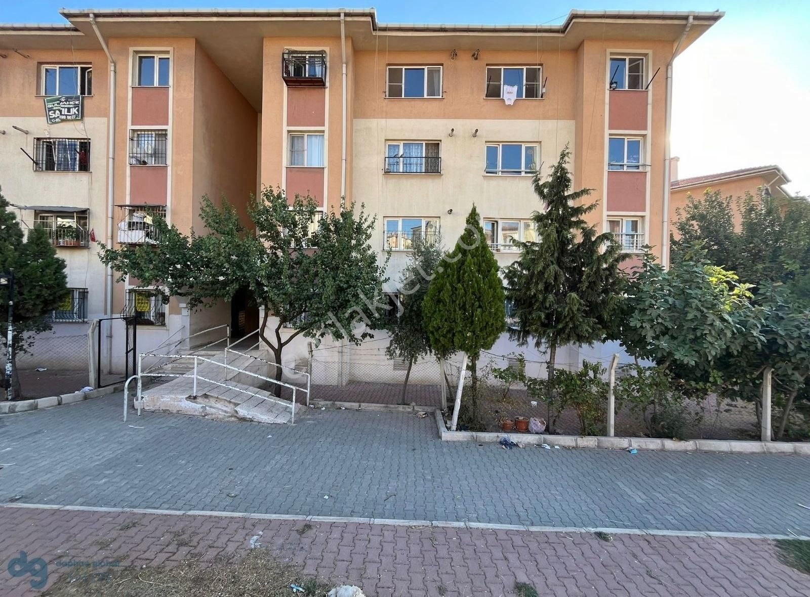 Şehitkamil Taşlıca Satılık Daire EVİM YOK DİYENE