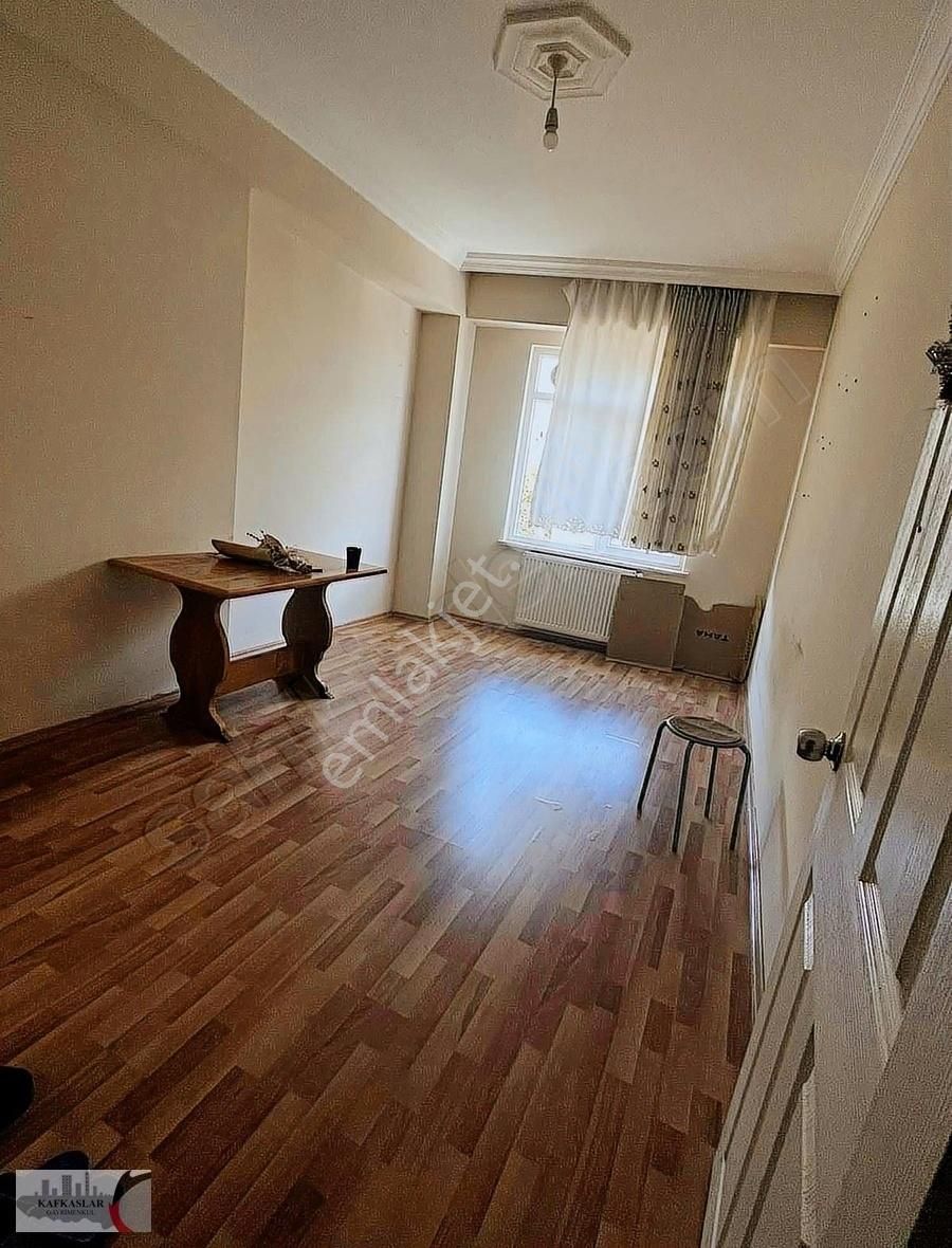 Tepebaşı Eskibağlar Kiralık Daire Kafkaslar Gayrimenkulden Üniversite Caddesi Yakını 1+1