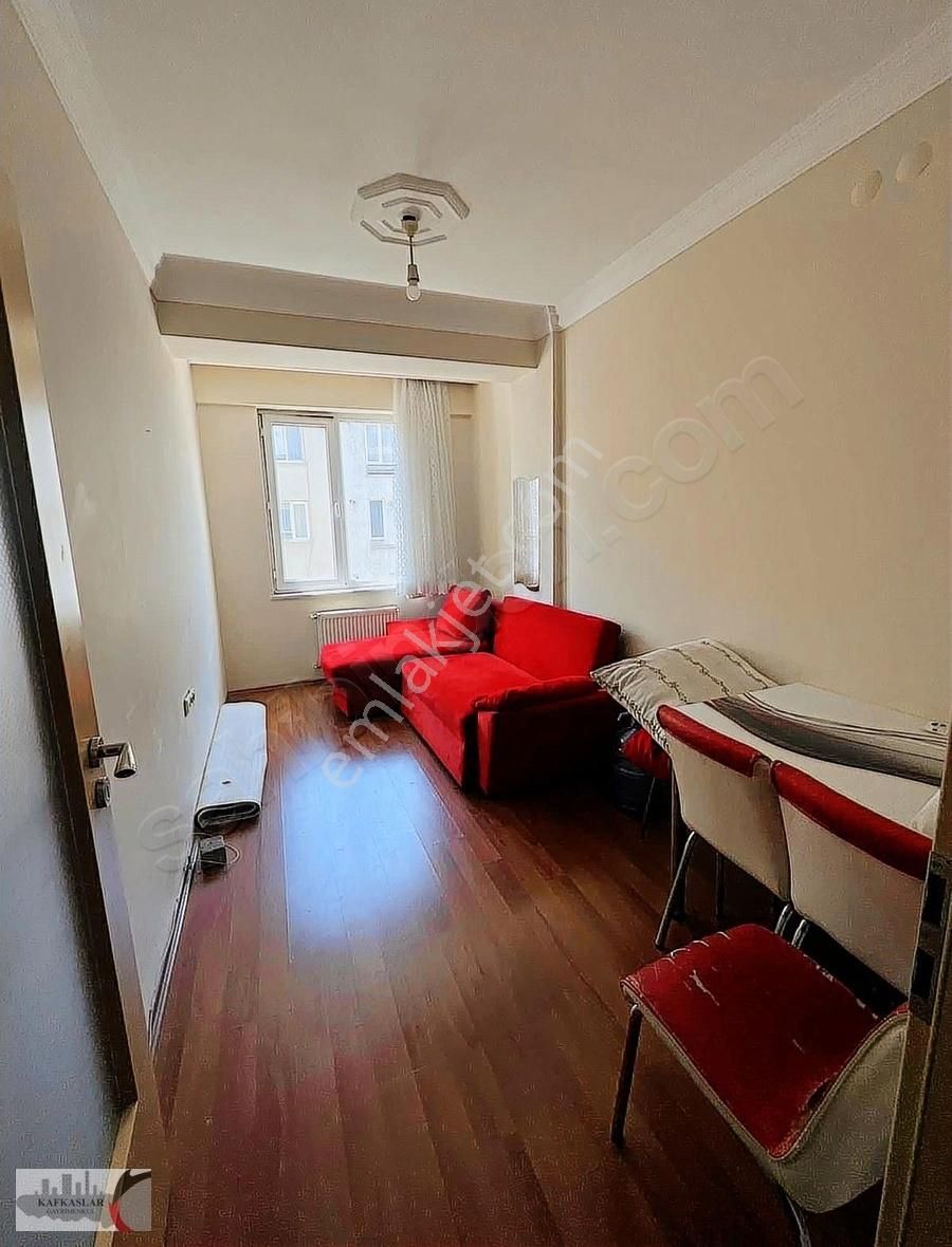 Tepebaşı Yenibağlar Eşyalı Kiralık Daire Kafkaslar Gayrimenkulden Bolayır Sokakta 1+1 Eşyalı