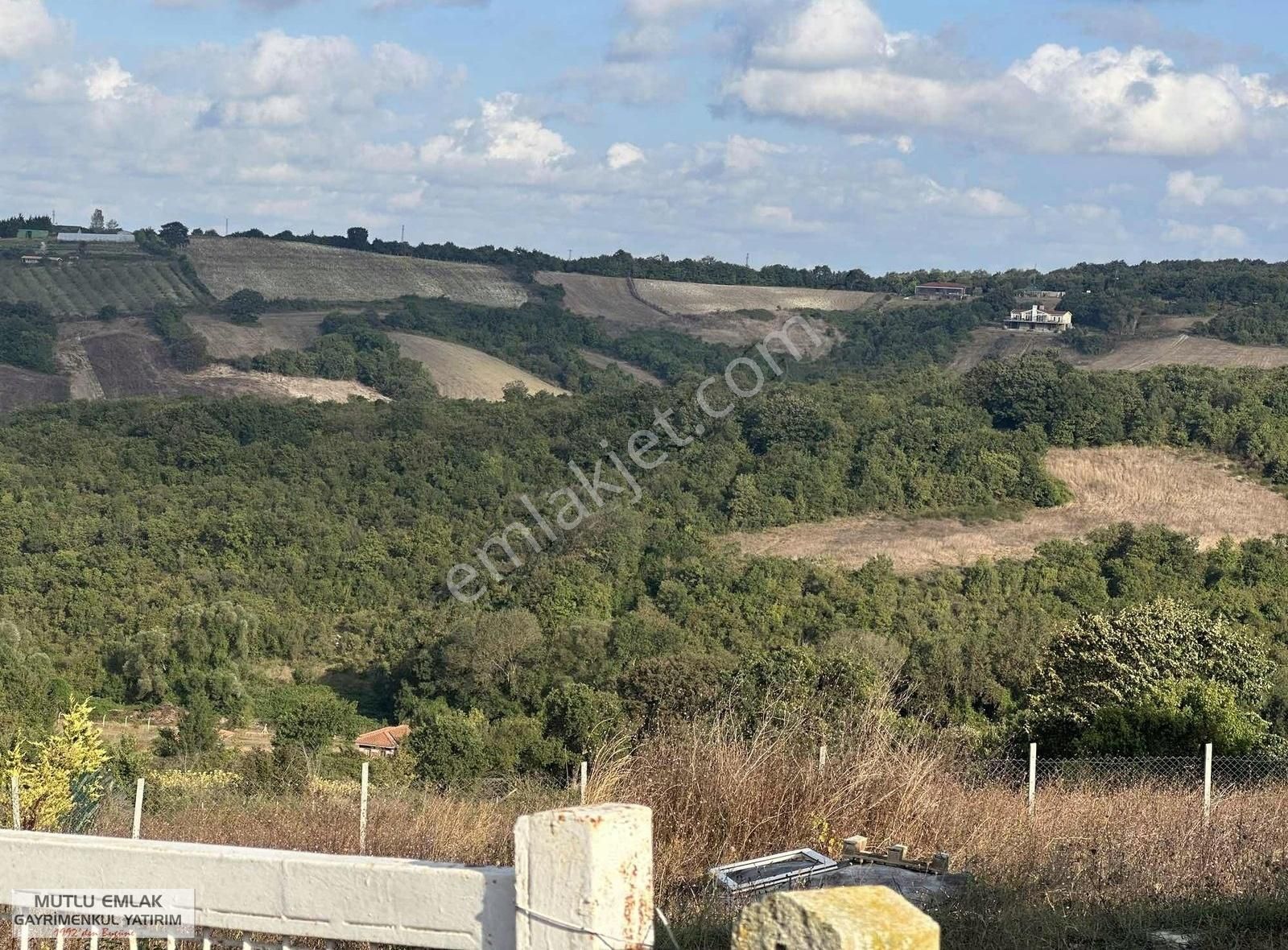 Çatalca Örencik Satılık Tarla MUTLU EMLAK 8950 METRE ÇATALCA ÖRENCİK MAH TEK TAPU TARLA