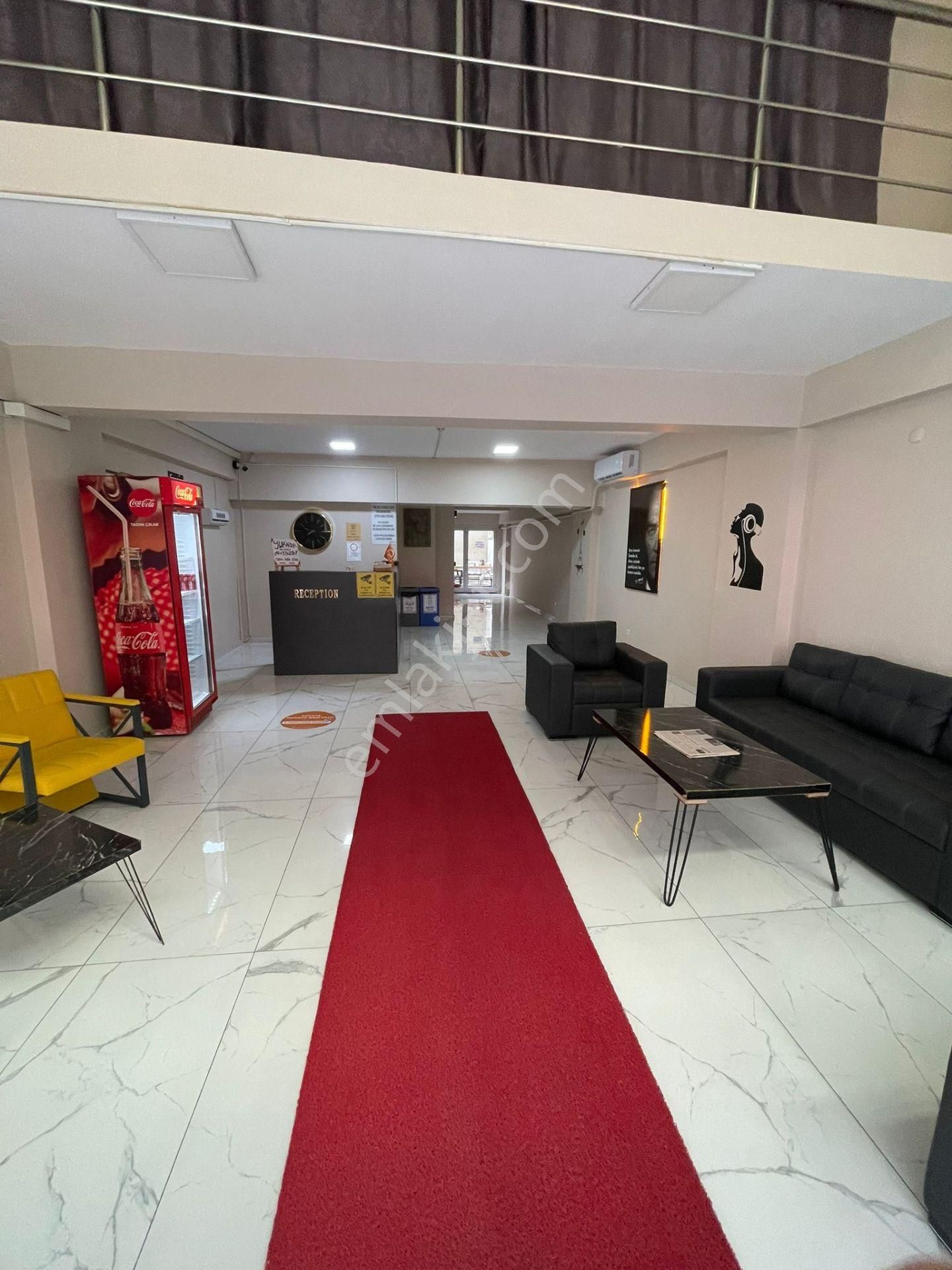 Karşıyaka Çarşı'da Günlük Kiralık Lüks Daire'ler - Görsel 2