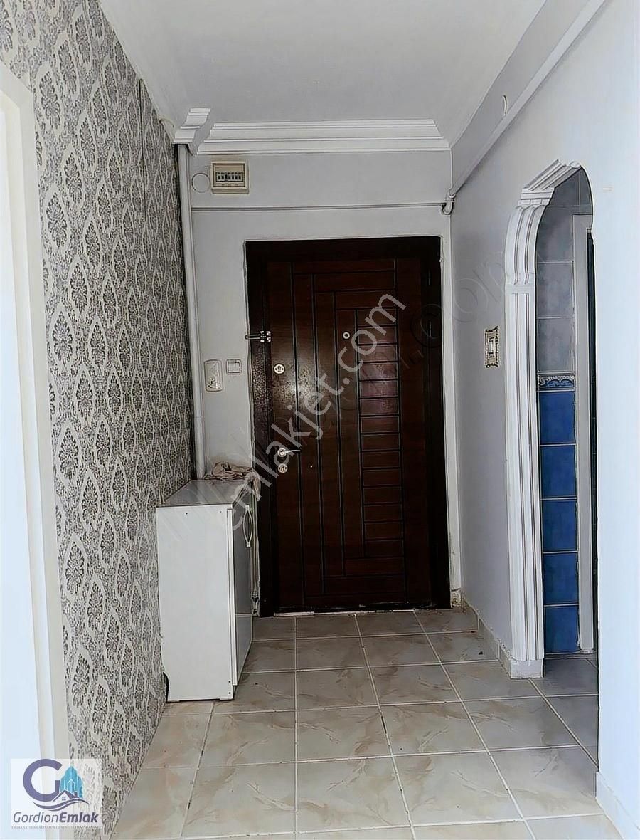 Polatlı Fatih Kiralık Daire FATİH MAHALLESİ 3+1 YAPILI ANA CADDE ÜZERİ