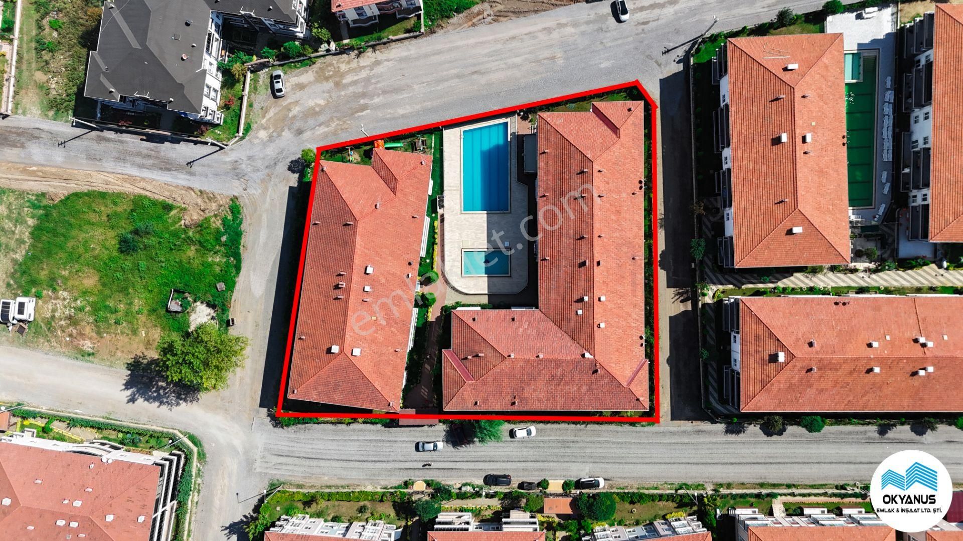 Karasu Yalı Satılık Daire  KARASU DA MUTFAK AYRI HAVUZLU 2+1 DAİRE