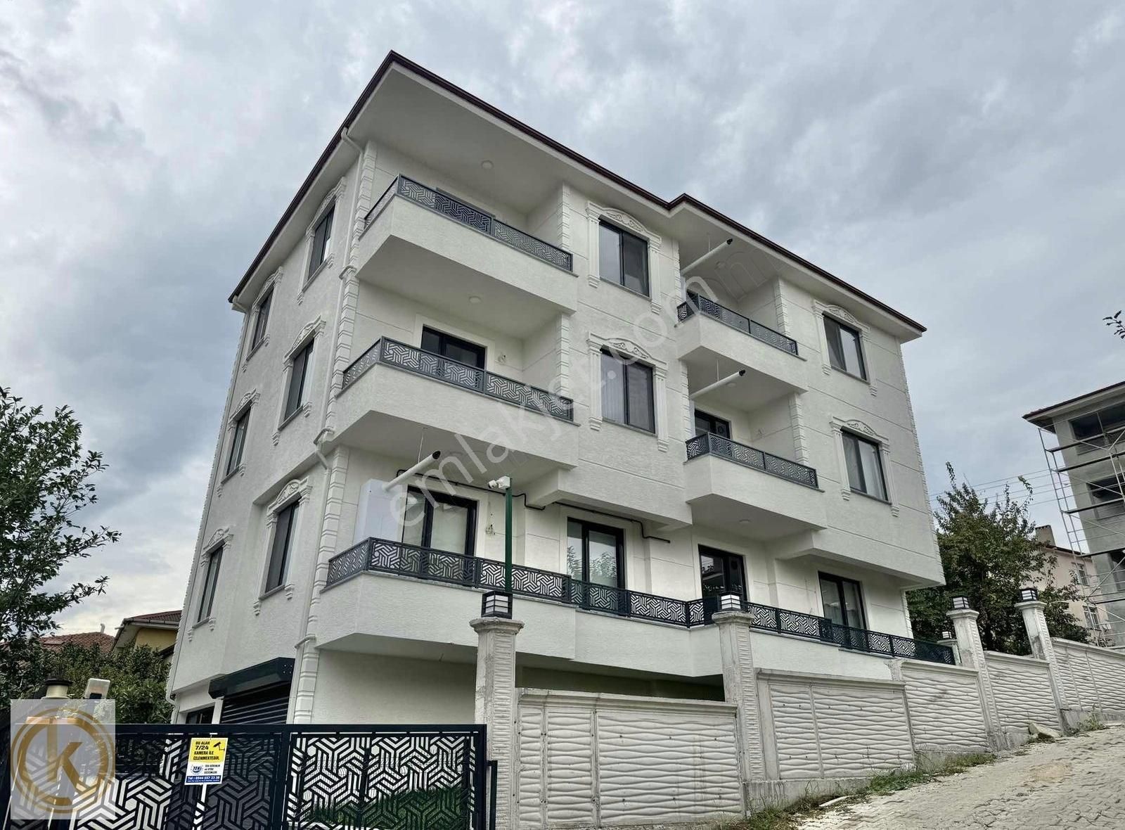 Erenler Bağlar Satılık Daire KAYMAK EMLAK ERENLER MANZARALI 3+1 130M2 GARAJLI SATLK LÜX DAİRE