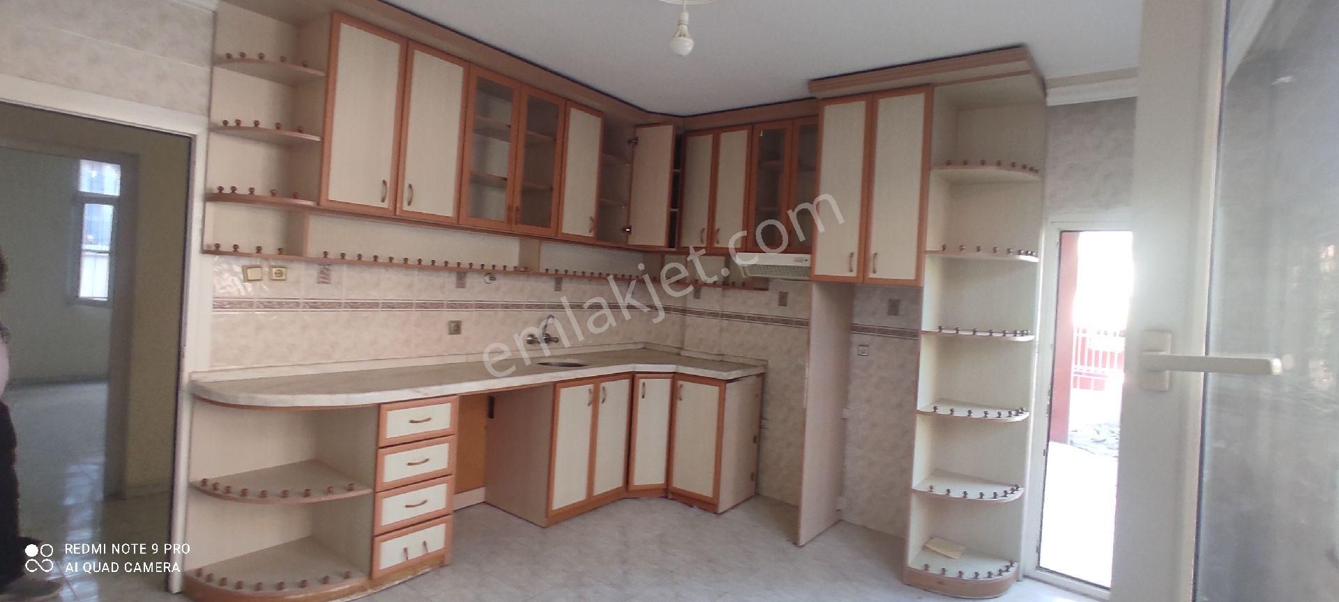 Seyhan Bey Kiralık Müstakil Ev  SEYHAN BEY MAHHALLESİ KİRALIK 2 KAT 3+1 KAPALI MUTFAK