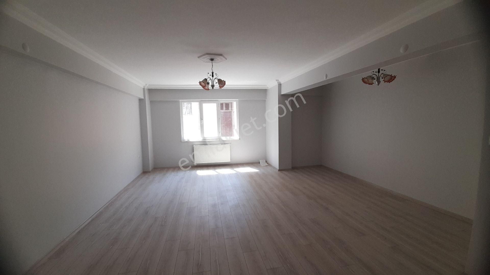 Tepebaşı Işıklar Kiralık Daire Işıklar Mahallesi Bozdağ Sk. 3+1 Yeni Bakımlı Daire