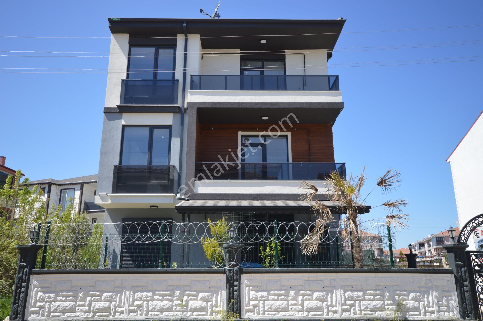 Karasu Yalı Satılık Daire Sıfır Modern Mimari Daire Fırsatı