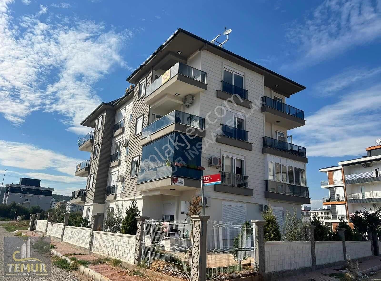 Kepez Aydoğmuş Satılık Daire 3+1 ~ 130 m2 ara kat sıfır asansörlü daire