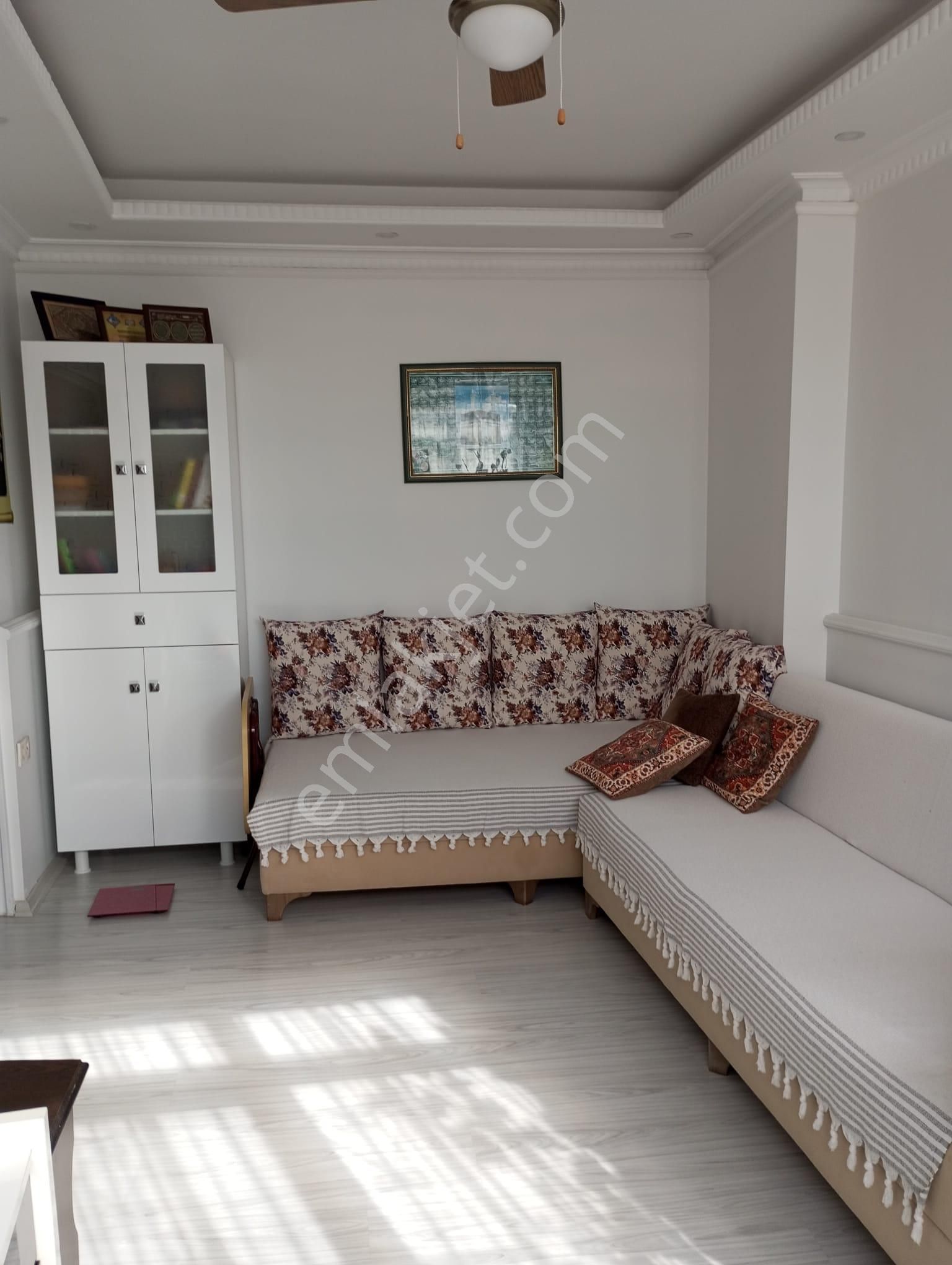 Eyüpsultan Sakarya Satılık Daire  ŞEREF EMLAK SATILIK DAİRE 3,200,000 TL 