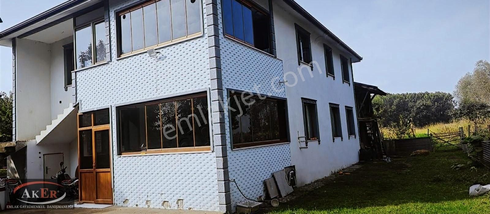 Akyazı Batakköy Kiralık Müstakil Ev bahçeli müstakil dadında