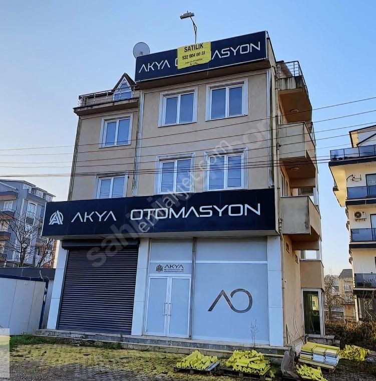 Kartepe Emekevler Satılık Bina  Gürel Emlak'tan 4 ayrı tapu avantajlı D100 kenarı satılık bina