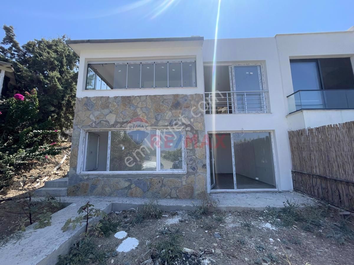 Bodrum Gümüşlük Satılık Yazlık Kadıkalesi As-ko 58 Sitesinde Deniz Gören Dublex