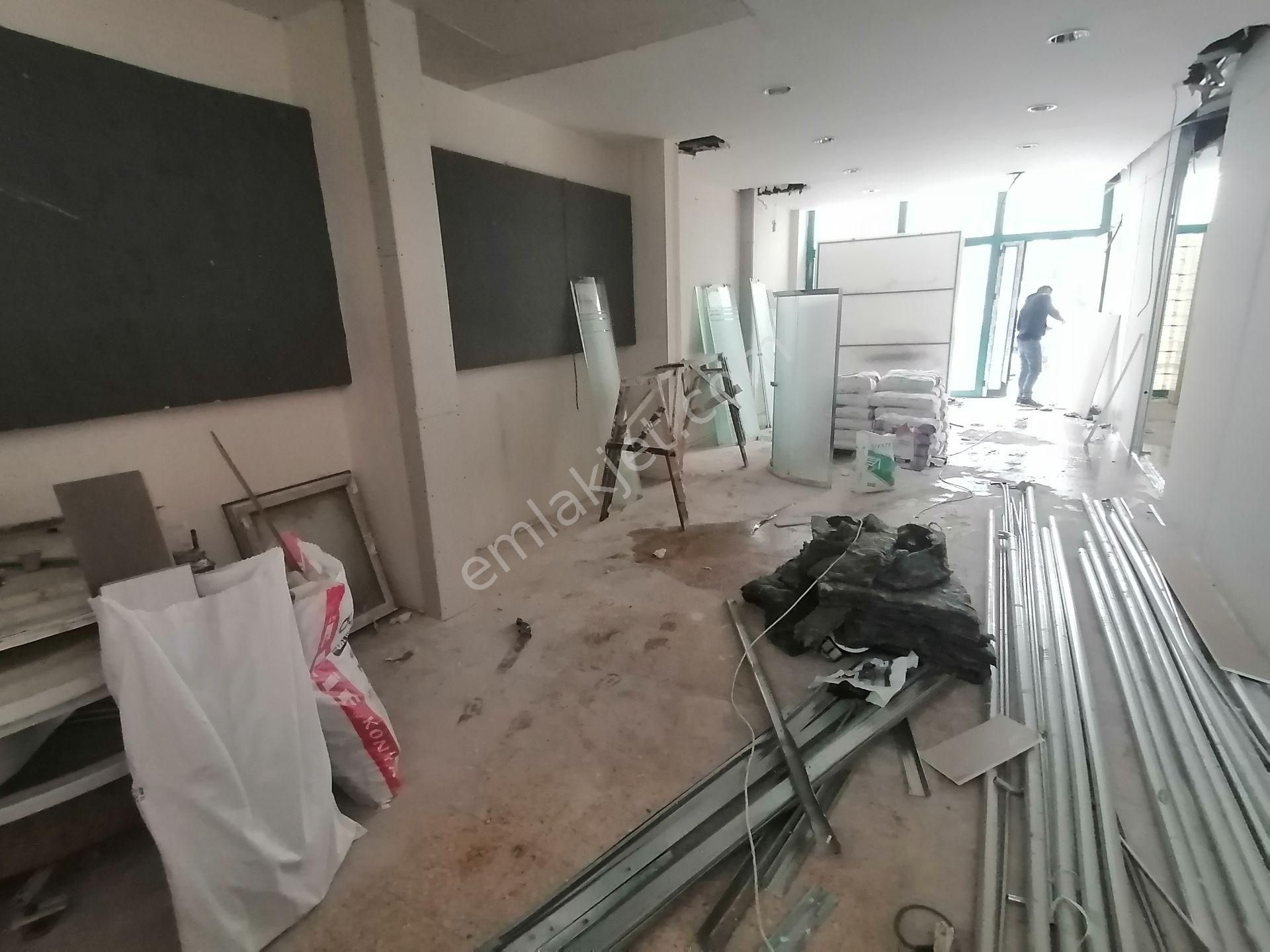 Tuzla Aydıntepe Kiralık Dükkan & Mağaza  TUZLA AYDINTEPE MERKEZDE ANACADDE ÜSTÜNDE KİRALIK 40M2 DÜZ AYAK DÜKKAN