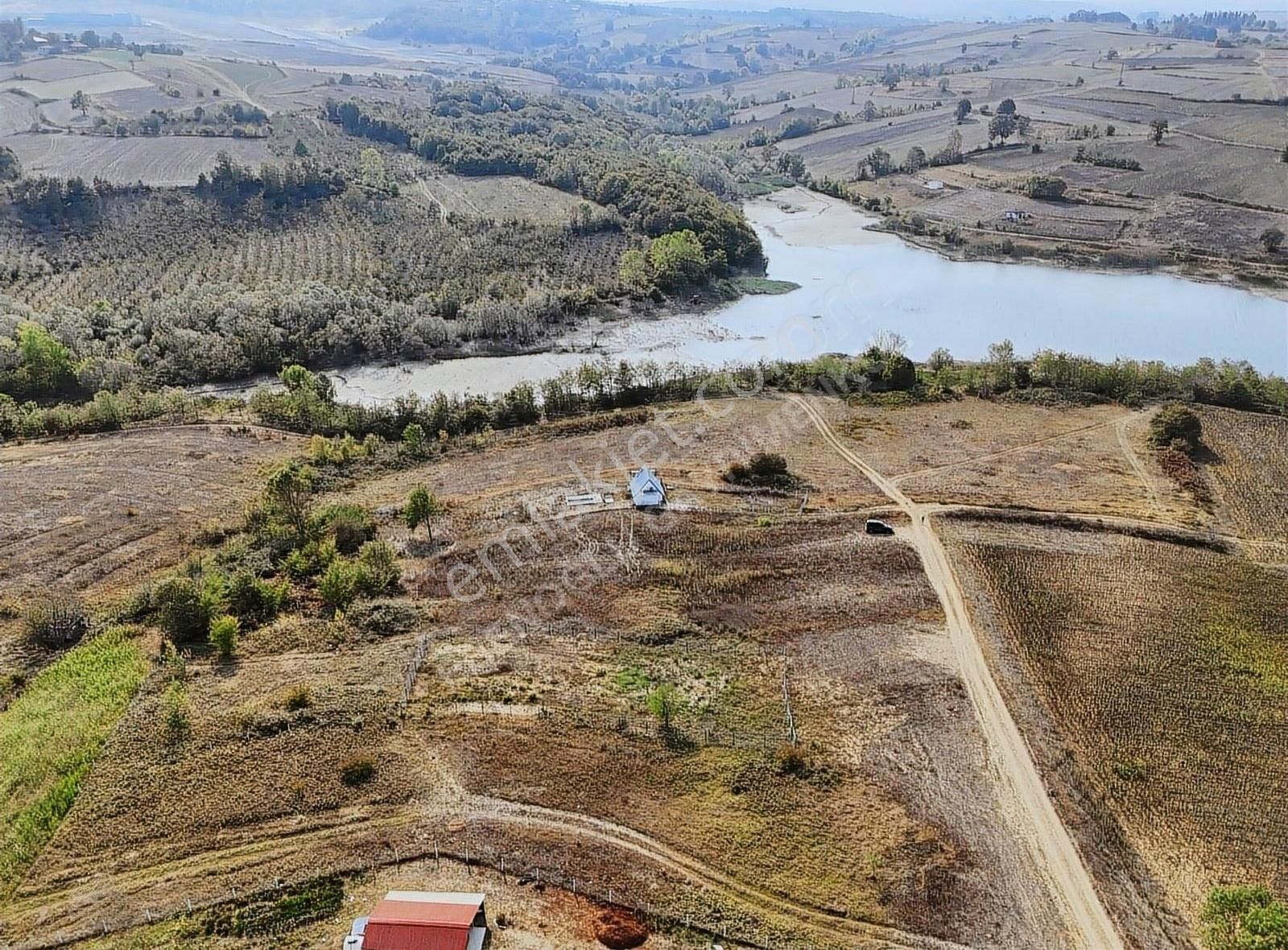 Kandıra Kocakaymas Satılık Tarla ERENOĞLU GM'DEN SATILIK GÖL MANZARALI 1.255 M2 TARLA