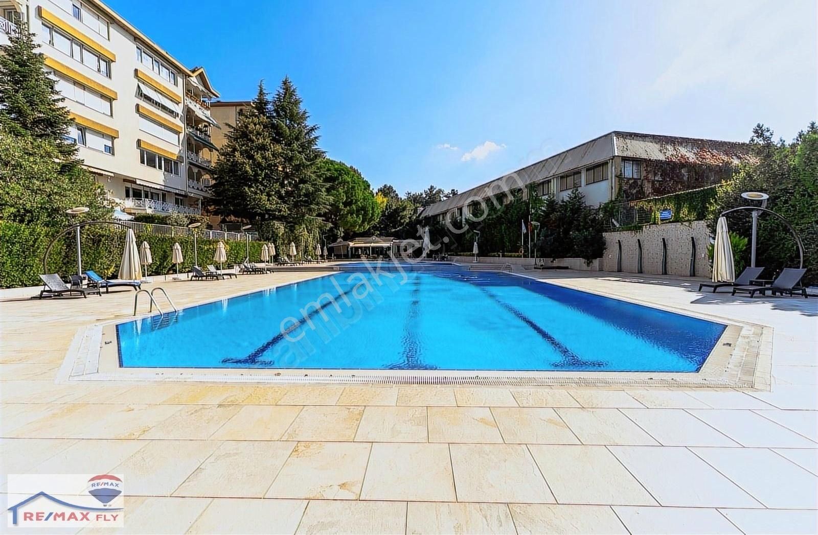 Sarıyer Tarabya Satılık Daire TARABYA POLAT KORU SİTESİNDE BOŞ 4+1 SATILIK GENİŞ DAİRE