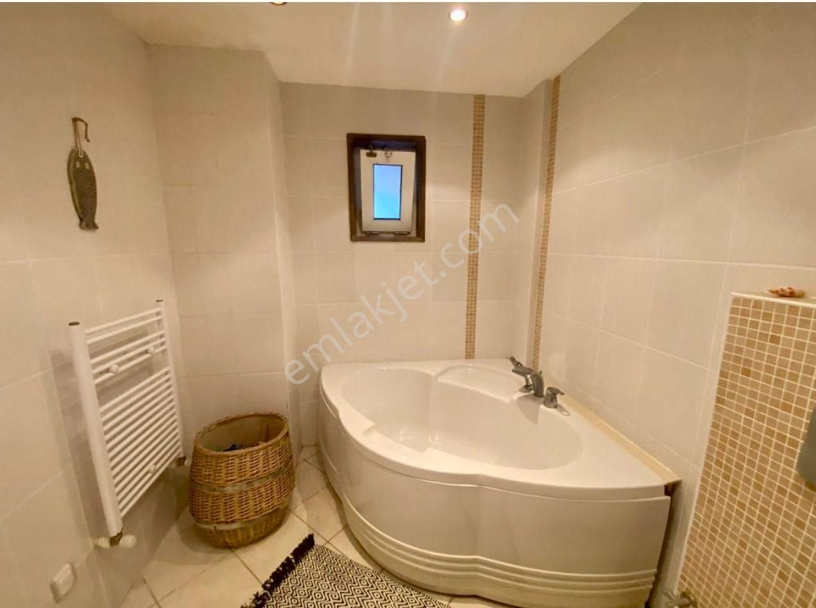 Gümüşlük Yalıkavak Sosyal Tesisli Sitede Geniş Bahçeli Manzaralı Villa - Görsel 25