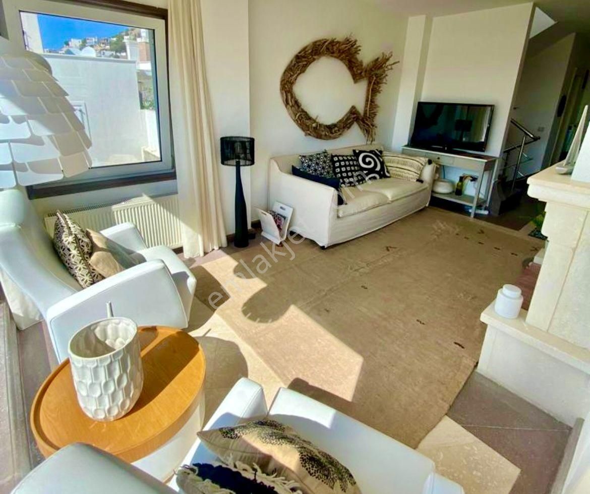 Gümüşlük Yalıkavak Sosyal Tesisli Sitede Geniş Bahçeli Manzaralı Villa - Görsel 20