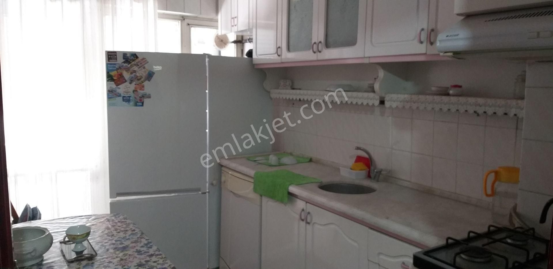 Bornova Ergene Hastaneye Yakın Kiralık Daire Bornova Ergene Mah. Vergi Dairesi Karşısında Doğalgaz Kombili Kiralık Daire (boyalı-badanalı)