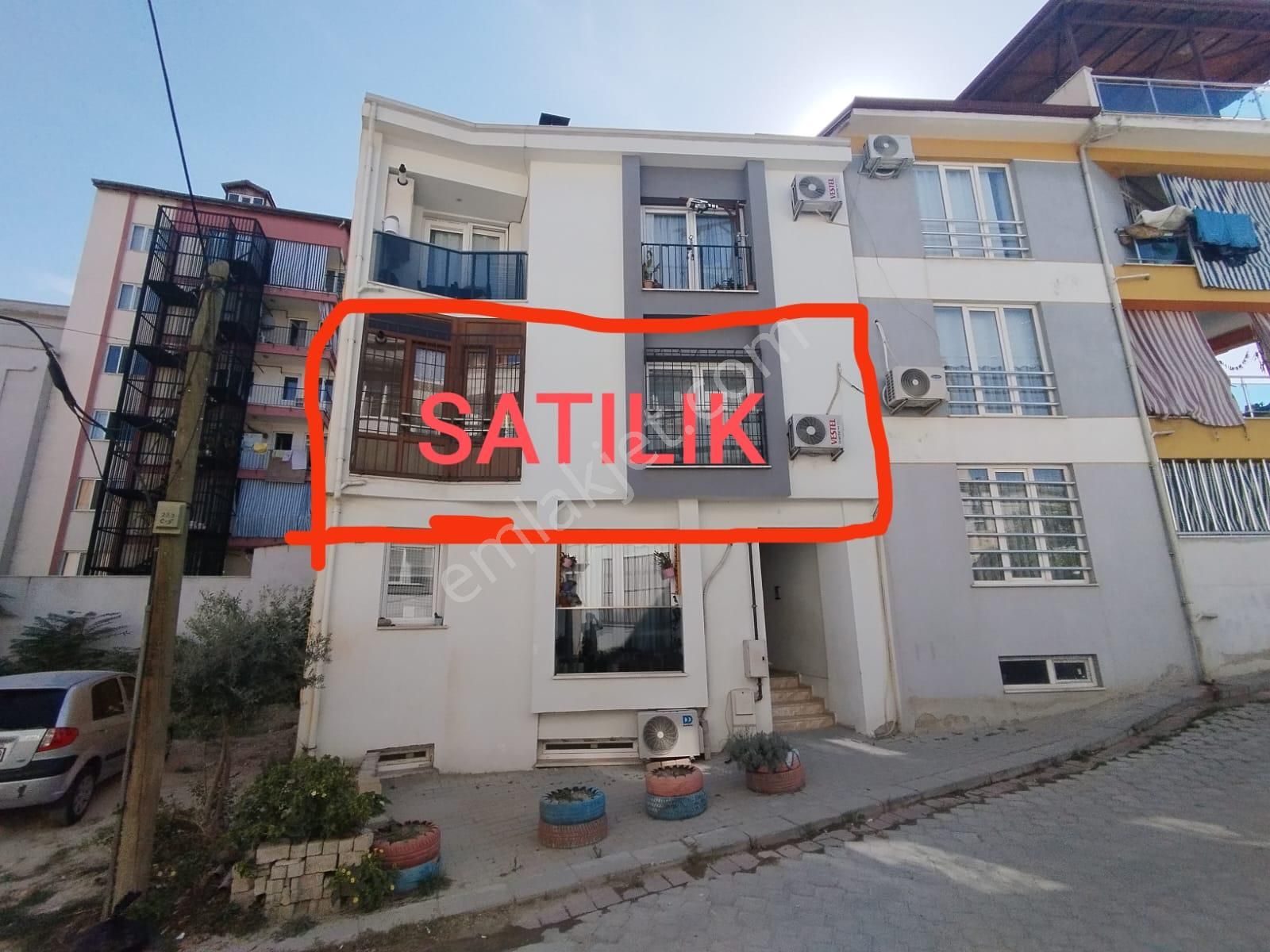 Merkezefendi Muratdede Satılık Daire  DENİZLİ/İLBADE MAH.SEVGİ EVİ ARKASI ARAKAT YENİ BAKIMLI DAİRE