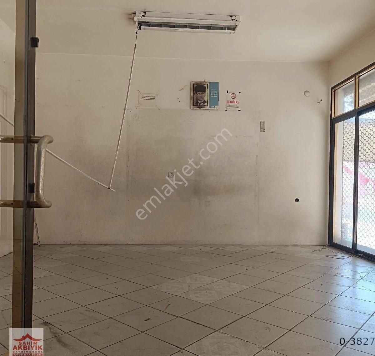 Bayraklı Sevgiyolu 22m² Dükkan - Görsel 4