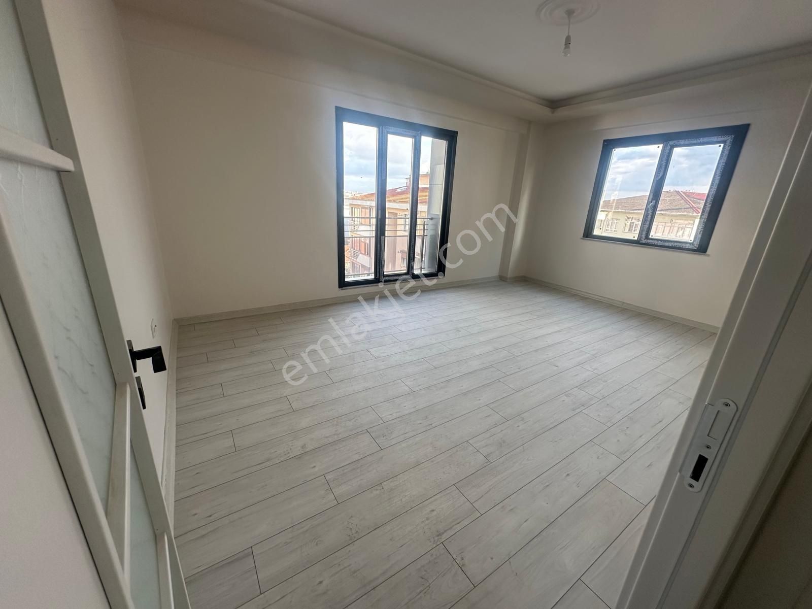 Kartal Yukarı Satılık Daire  KARTAL YUKARI MAH.2+1 SIFIR DAİRE