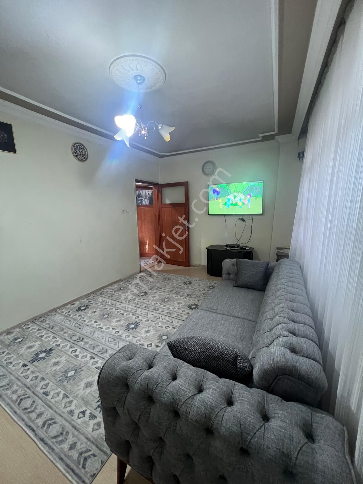 Fevzipaşa Mahallesi 2+1 3 Katlı Komple Satılık Müstakil Ev - Görsel 7