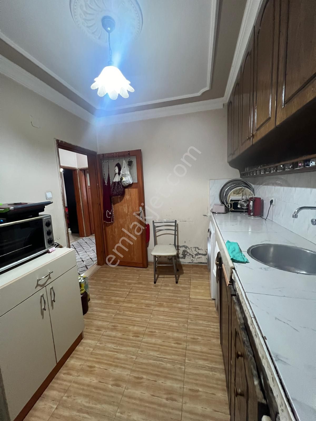 Fevzipaşa Mahallesi 2+1 3 Katlı Komple Satılık Müstakil Ev - Görsel 3